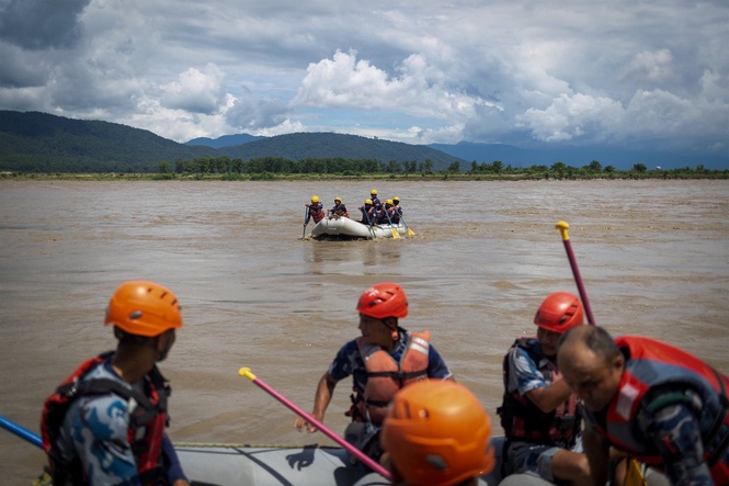 China finishes rebuilding road to Nepal border just one week after devastating flash floods