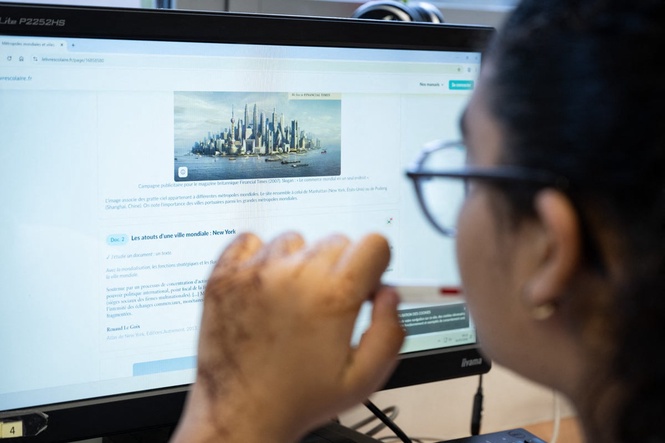 University introduces AI chatbot to two compulsory psychology subjects