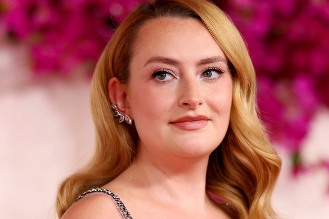 Chicken Shop Date to end, confirms internet star Amelia Dimoldenberg