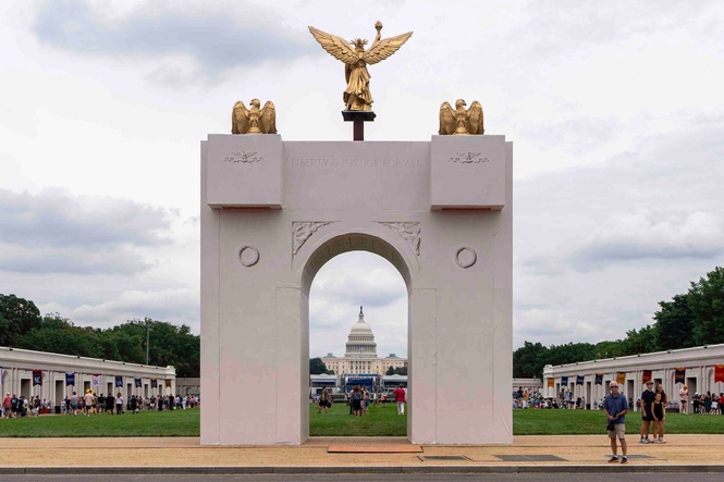 Trump’s 250-foot triumphal arch to begin rising within weeks despite lawsuit