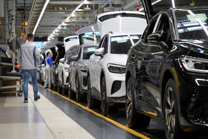 Volkswagen to cut up to 50,000 jobs amid growing Chinese competition