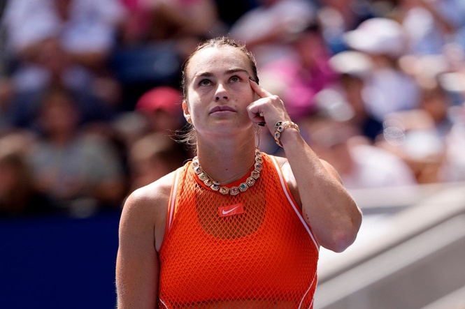 Why Aryna Sabalenka stopped play during US Open match against Kamilla Rakhimova