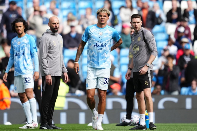 Man City forced into late line-up change against Coventry after injury blow