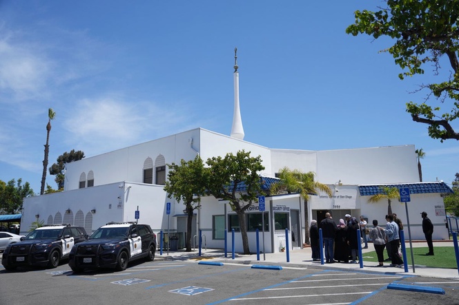 FBI warned parents of San Diego gunman days before mosque attack