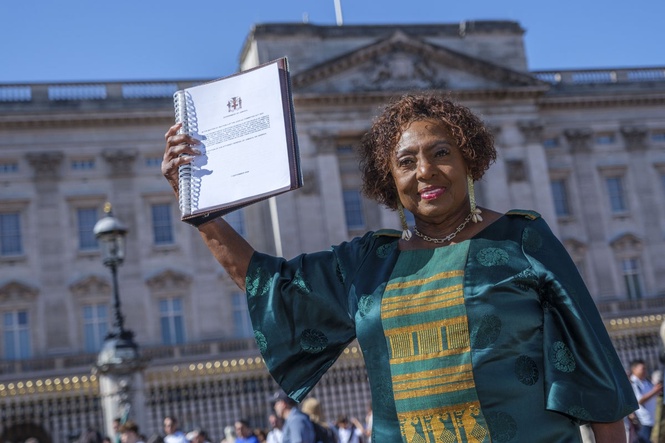 Jamaican delegates arrive in London with slavery reparations petition