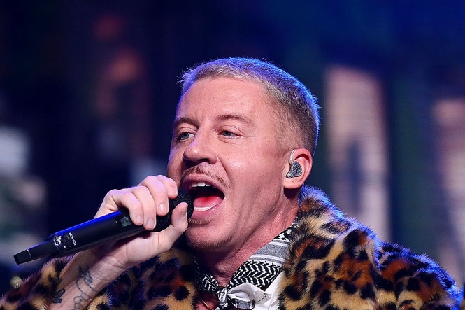 Calls for Macklemore to be dropped from Sheeran tour over ‘Free Palestine’ chant