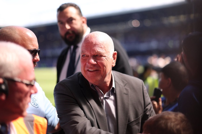 Andy Gray to make UK commentary return for first time since Sky Sports sacking