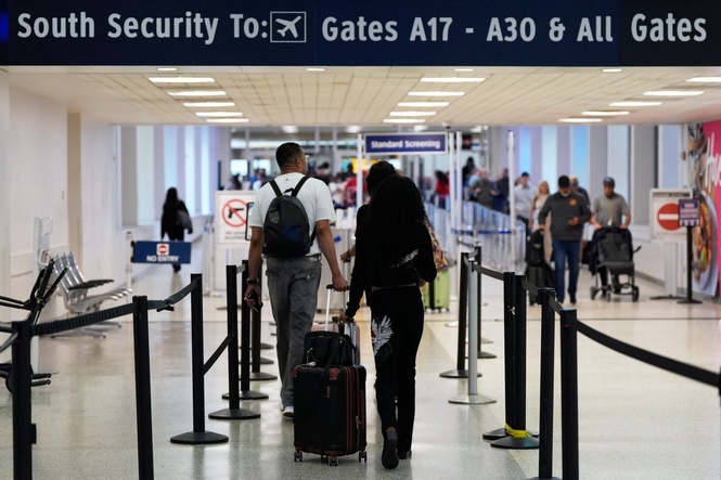 TSA brings back gate access for some people without plane tickets 25 years after 9/11