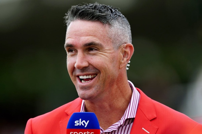 Michael Vaughan applauds Kevin Pietersen return but says England face challenge