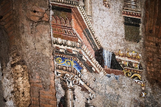 Ancient Roman fresco and mosaic featuring maritime city unveiled at newly restored Baths of Trajan