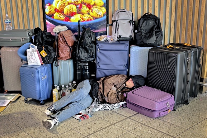 Passengers issued compensation warning after days of flight chaos and cancellations