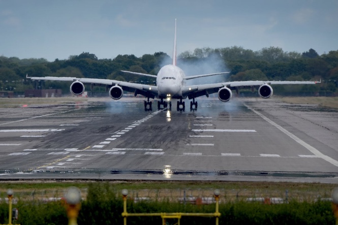 Air traffic control chaos explained after second day of flight disruption