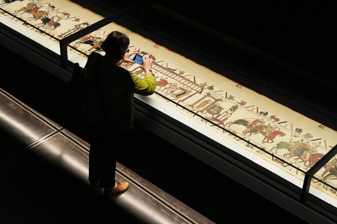 Bayeux Tapestry to be unveiled at British Museum after historic UK return