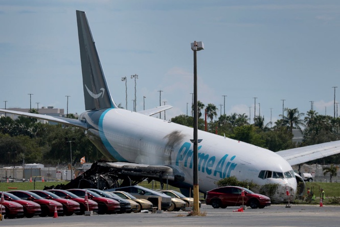 Pilot of Amazon plane that overshot Miami runway repeatedly warned they were going too fast, officials say