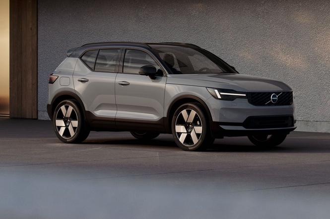 Volvo XC40, EX40 and EC40 get smarter, safer and sharper for 2027