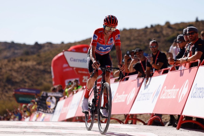 Enric Mas on verge of Vuelta glory after day of double Spanish celebration
