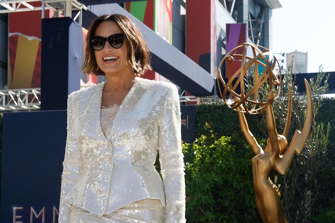 'The Pitt' looks to repeat and 'Widow's Bay' could bring an epic wave as Emmy Awards arrive