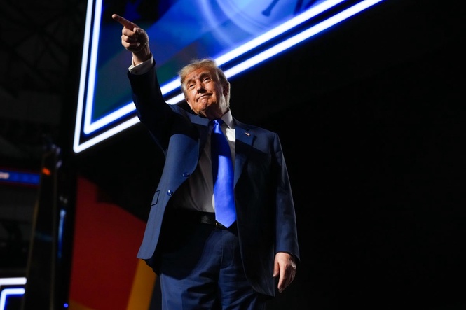 Trump lashes out at Democrats during rant over his promised $5,000 dividends