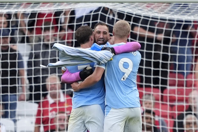 Erling Haaland hails ‘monster’ Gianluigi Donnarumma after controversial Manchester derby win