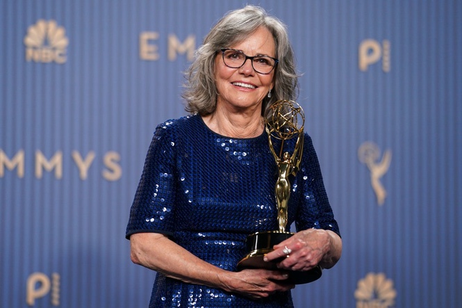 Sally Field makes ‘political point about Trump’ in Emmy’s speech