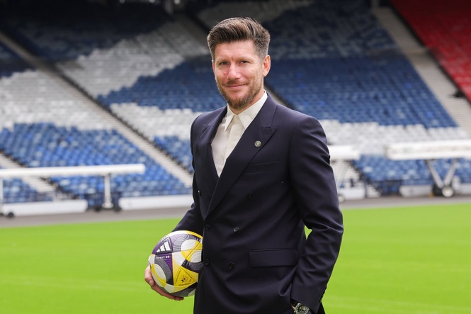 Sebastien Pocognoli names six uncapped players in first Scotland squad