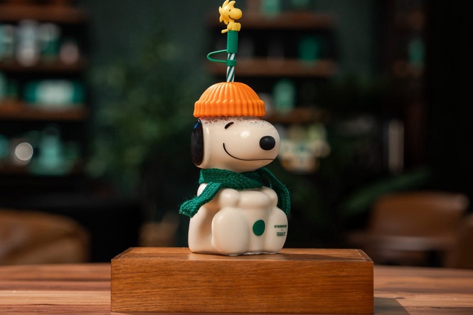 Starbucks’ Snoopy cold cups being resold online for hundreds after limited number left fans ‘disappointed’