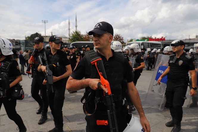 Police detain dozens at an Istanbul courthouse protest over LGBTQ+ crackdown