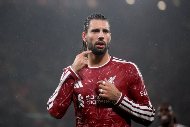 Szoboszlai screamer seals win for youthful Liverpool over Tottenham