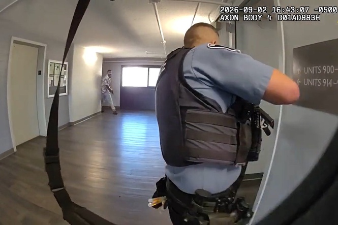 Dramatic video captures the moment 2 officers were wounded in a deadly Minneapolis shooting