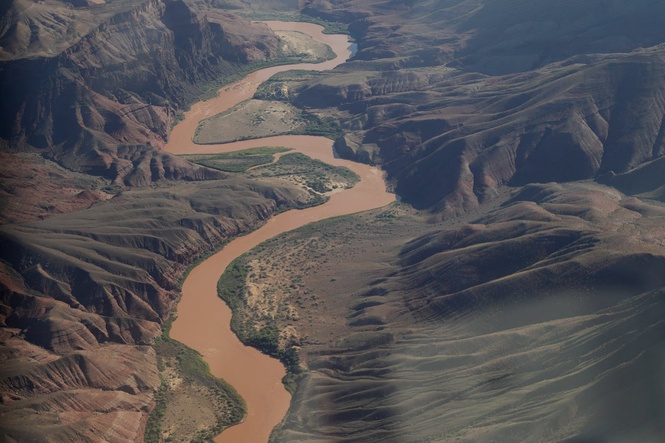 Body found in Grand Canyon identified as missing pilot who vanished with two friends