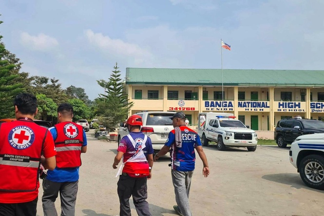 Shooting at high school in the Philippines leaves 2 students and gunman dead, several injured