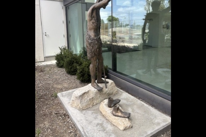 Cops race to find stolen $50K bronze Jesus statue before it’s lost forever