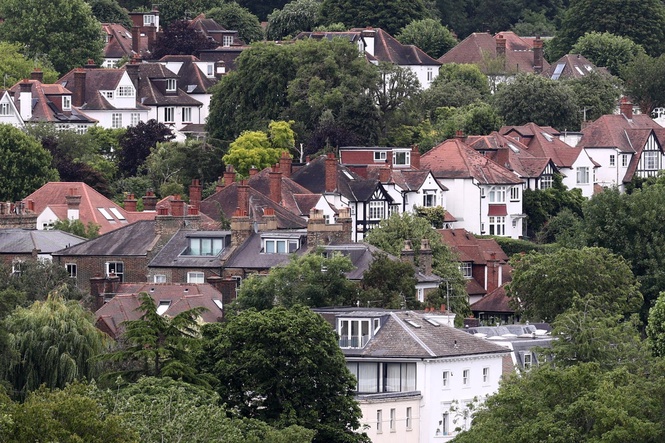 UK house prices jump for first time in months in latest sign of ‘autumn bounce’