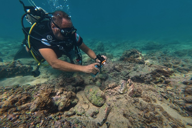 Tyre’s ruins survived the strikes. Now divers are finding their way back underwater