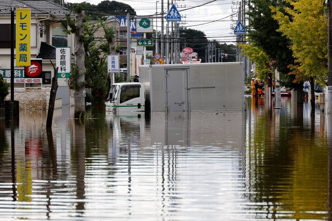 Is it safe to travel to Japan? Latest advice after deadly typhoon cancels flights