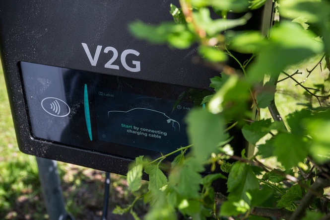 Could your electric car help pay your energy bill? How vehicle-to-grid charging works
