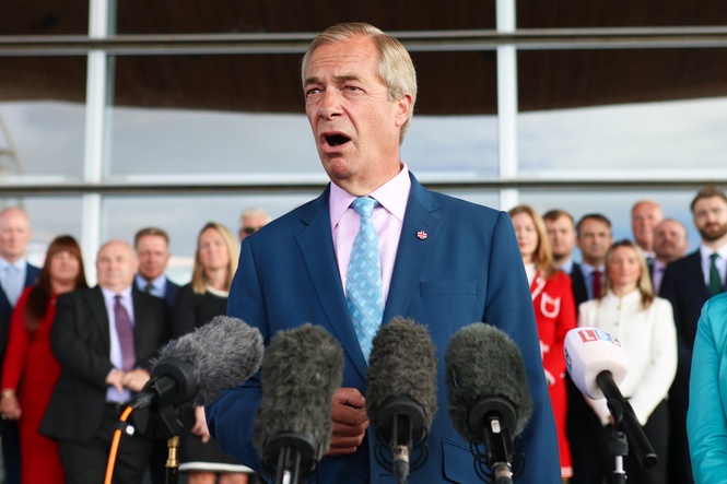 Met Police ‘failed to spot Nigel Farage firebomb suspect on CCTV’