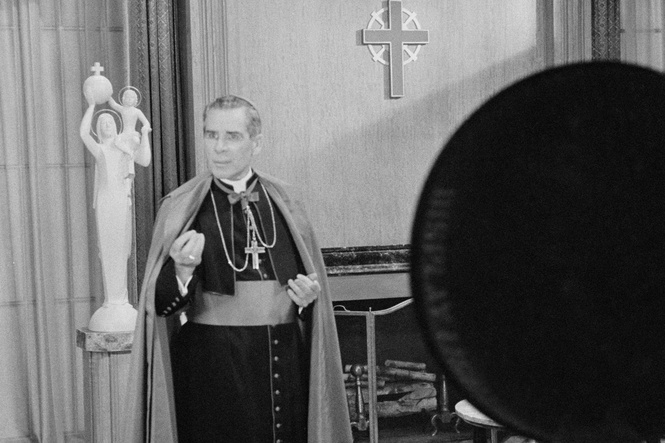 Pope Leo pays tribute to US televangelist ahead of his beatification