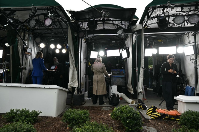 White House reveals stories that got outlets banned — and JD Vance was one of the sources