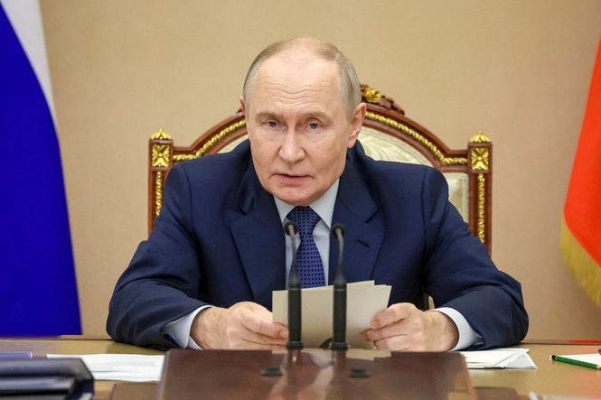 Government warned Homes for Ukraine funding cut may ‘send wrong message to Putin’
