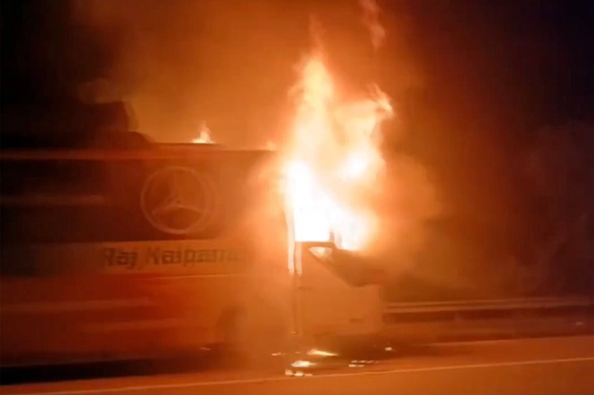 Nine dead after sleeper bus carrying 35 tourists catches fire in India