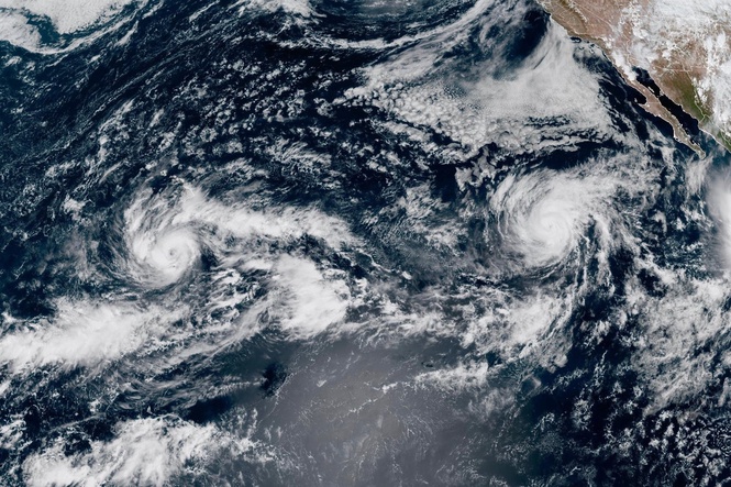Hurricane Nolo threatening Hawaii with heavy rain as Polo churns near Mexico