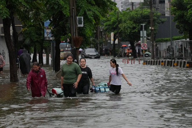Bangkok struck by ‘crazy’ flooding as all 50 city districts declared disaster areas