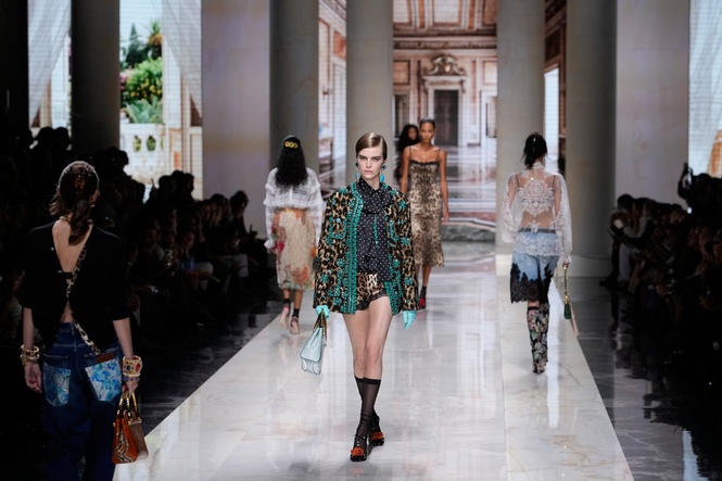 Jennifer Lopez brings diva wattage as Dolce & Gabbana refreshes its Sicilian inheritance