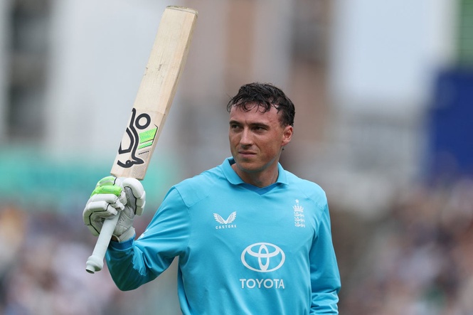 Tom Banton scores first England century in series decider against Sri Lanka