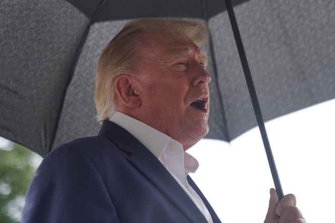Trump's golf tour takes him back to the Presidents Cup