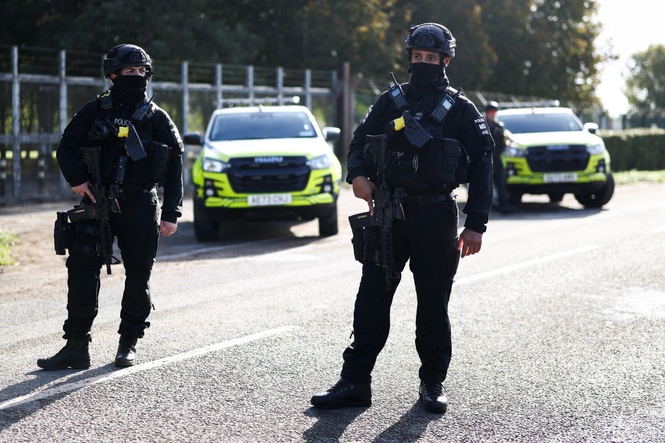 Bulletin PM briefing: RAF base ‘terror plot’ latest and chancellor makes major speech