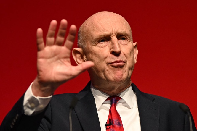Enforce online shopping tax to support UK high streets, Healey told