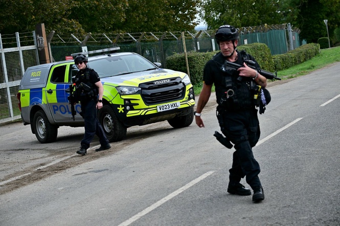 Men arrested over RAF Fairford ‘bomb plot’ released on bail
