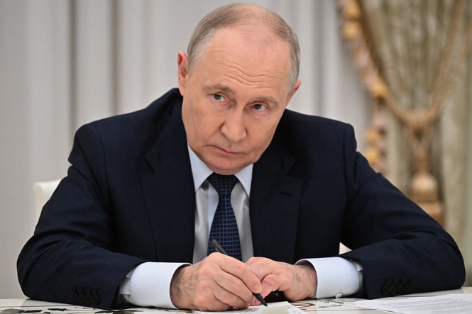 Putin orders army expansion as Zelensky claims North Korea sending 10,000 more troops